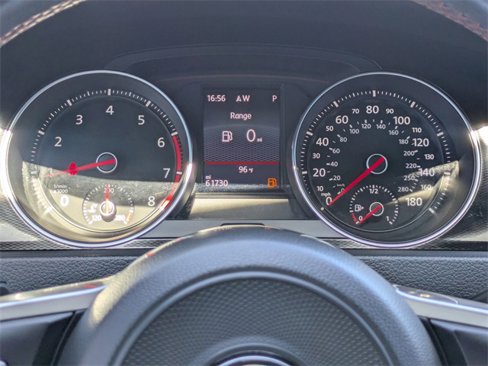 Used 2017 Volkswagen GTI SE image 33