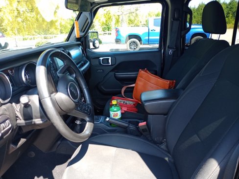 Used 2018 Jeep Wrangler Unlimited Sport S image 12