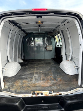 Used 2013 GMC Savana 1500 AWD image 16