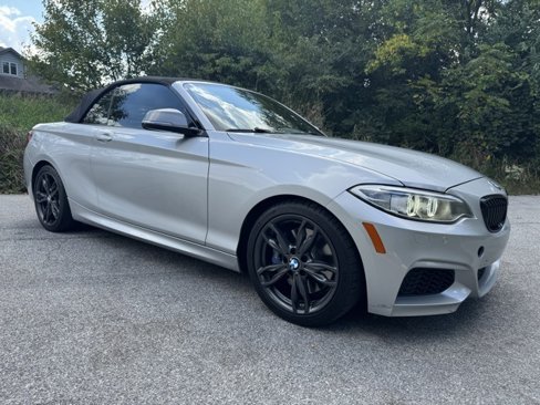 Used 2016 BMW M235i xDrive Convertible image 4