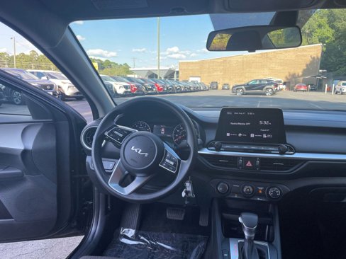 Used 2024 Kia Forte LXS image 30