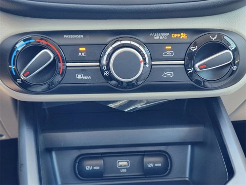 Certified 2025 Kia Soul LX w/ LX Technology Package image 19
