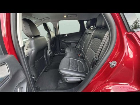 Used 2022 Ford Escape SEL image 11