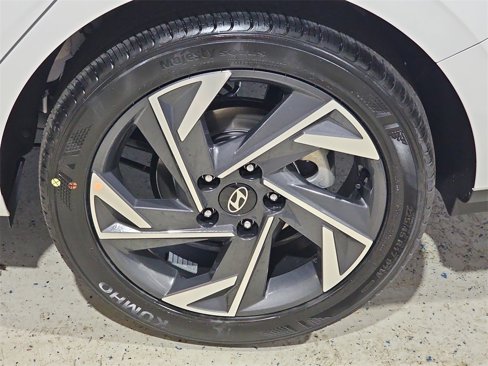 New 2025 Hyundai Elantra Sport image 31