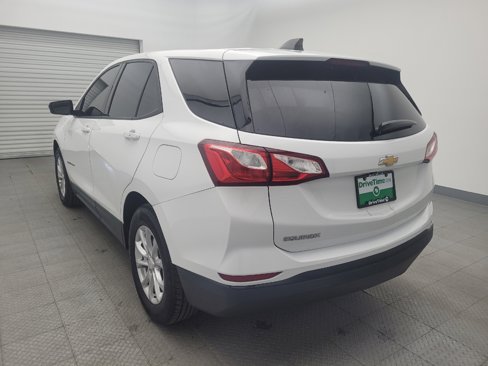Used 2019 Chevrolet Equinox LS w/ LS Convenience Package image 5