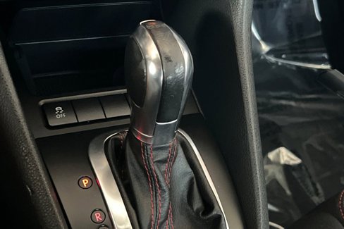Used 2012 Volkswagen GTI 4-Door image 20