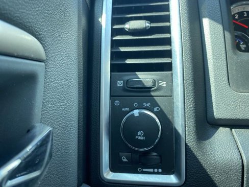Used 2016 RAM 1500 Big Horn image 18