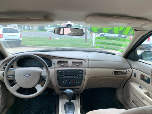 Used 2005 Ford Taurus SE image 14