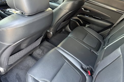 Used 2022 Hyundai Tucson Limited w/ Cargo Package image 12