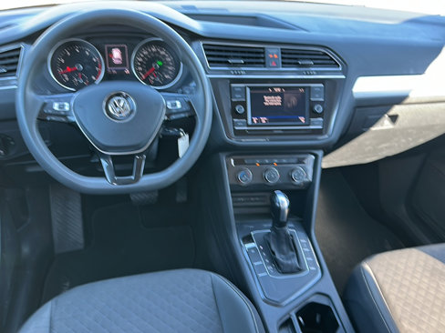 Used 2021 Volkswagen Tiguan S image 21
