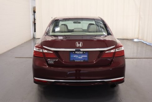 Used 2017 Honda Accord LX image 7