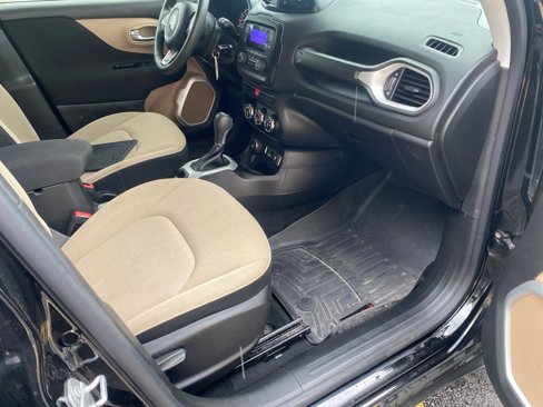 Used 2015 Jeep Renegade Sport w/ Power & Air Group image 22