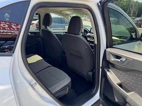 Used 2020 Ford Escape SE image 14