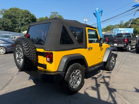 Used 2015 Jeep Wrangler Rubicon w/ Power Convenience Group image 6