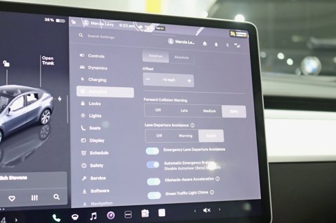 Used 2023 Tesla Model Y Long Range image 22