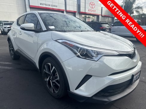 Used 2018 Toyota C-HR XLE image 1