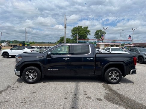 Certified 2025 GMC Sierra 1500 SLT image 6