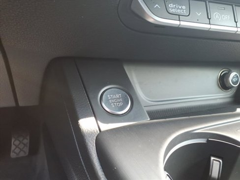 Used 2017 Audi A4 2.0T Prestige w/ Prestige Package image 21
