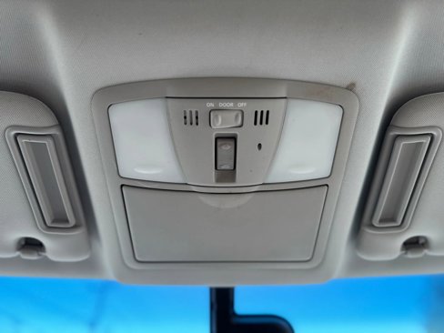 Used 2017 Nissan Armada SL image 37