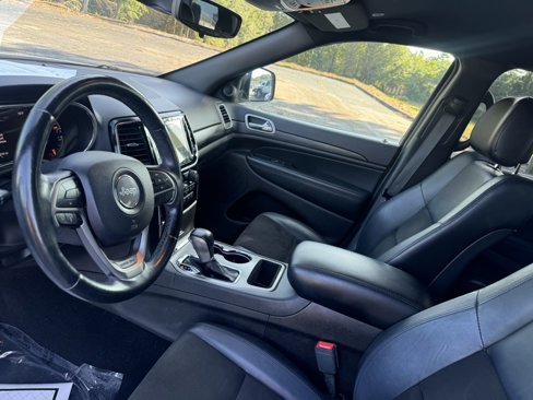 Used 2021 Jeep Grand Cherokee Laredo X image 18