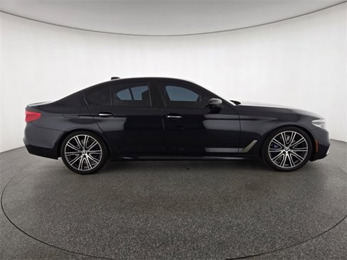 Used 2018 BMW M550i xDrive image 28