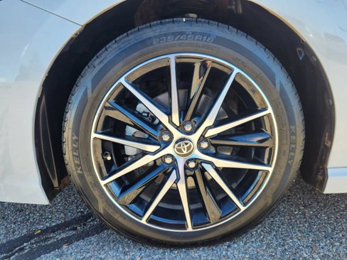 Used 2022 Toyota Camry SE image 13