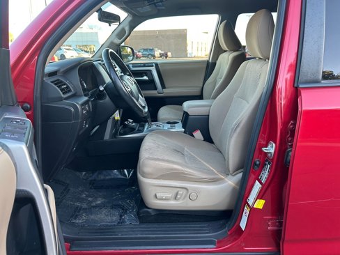 Used 2014 Toyota 4Runner SR5 image 11