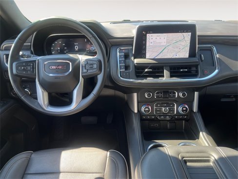 Used 2023 GMC Yukon SLT image 10