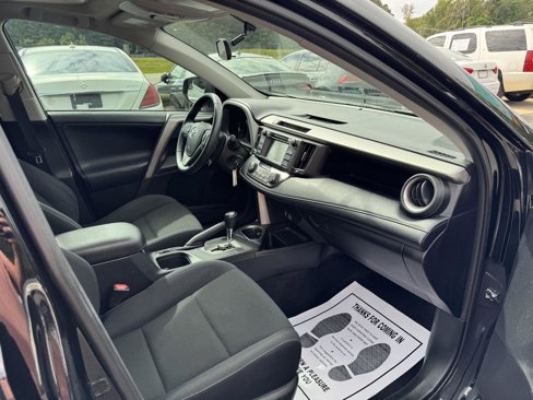 Used 2016 Toyota RAV4 XLE image 16