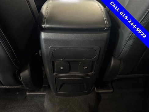 Used 2023 Ford Explorer XLT w/ Equipment Group 202A image 18