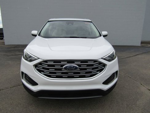 Used 2022 Ford Edge SEL w/ Convenience Package image 3