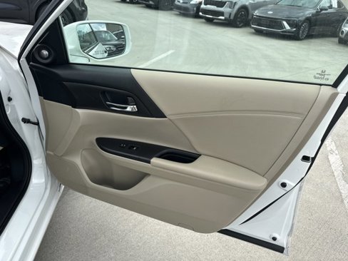 Used 2013 Honda Accord EX-L image 17