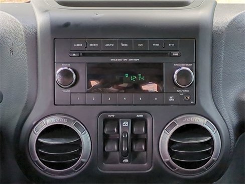 Used 2018 Jeep Wrangler Unlimited Sport S image 19