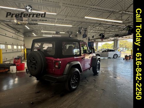 Used 2024 Jeep Wrangler Sport image 16