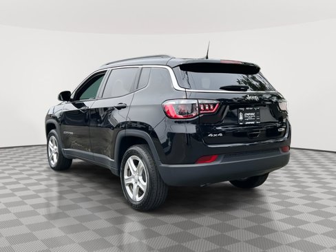 Used 2023 Jeep Compass Latitude w/ Sun and Sound Group image 5