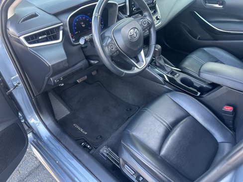 Used 2021 Toyota Corolla XLE w/ Carpet Mat Package (TMS) image 17