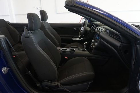 Used 2015 Ford Mustang Convertible w/ Equipment Group 051A image 31