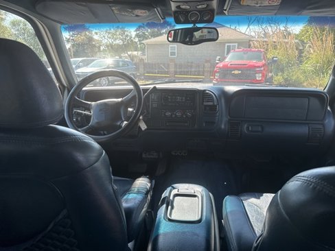 Used 1999 Chevrolet Suburban 2WD w/ Preferred Equipment Group 3 image 21