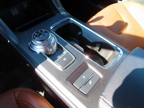 Used 2020 Ford Fusion Energi Titanium image 29