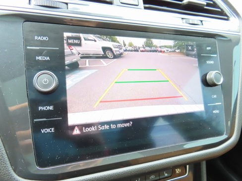 Used 2019 Volkswagen Tiguan SE image 23