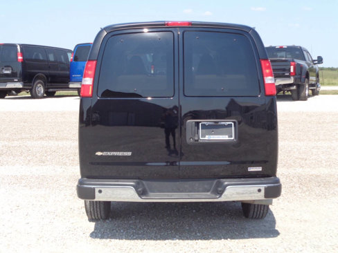 Used 2024 Chevrolet Express 3500 LT w/ LT Preferred Equipment Group image 8