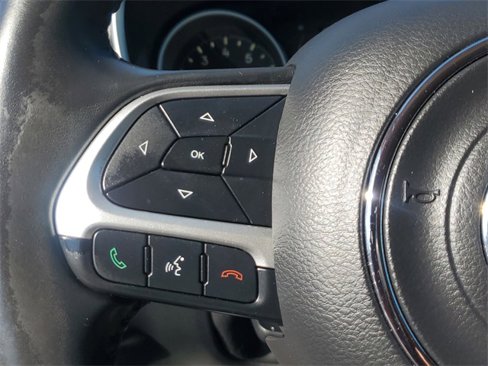 Used 2018 Jeep Compass Latitude image 31