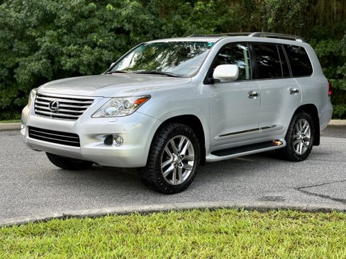 Used 2008 Lexus LX 570 4WD image 1
