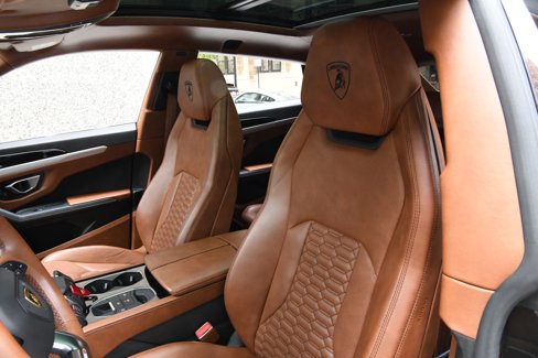 Used 2021 Lamborghini Urus image 10