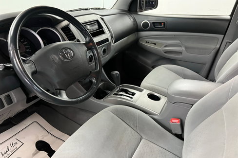 Used 2005 Toyota Tacoma PreRunner image 16