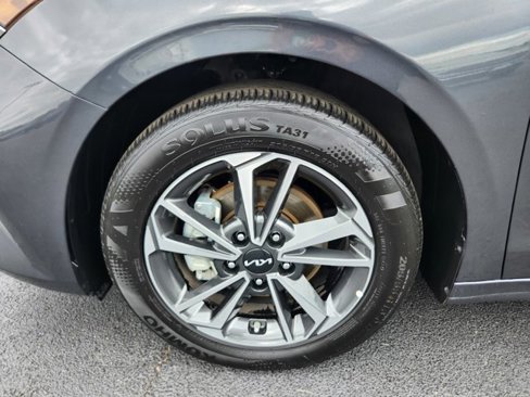 Used 2024 Kia Forte LXS image 42