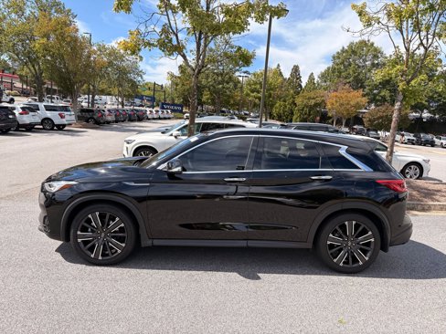 Used 2021 INFINITI QX50 Luxe w/ Appearance Package image 2