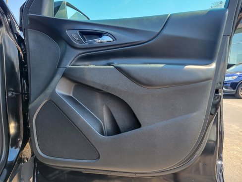Used 2020 Chevrolet Equinox LT image 19