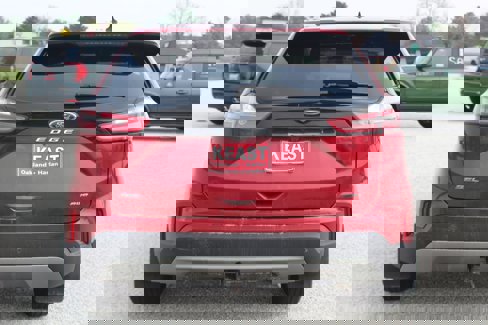 Used 2022 Ford Edge SEL w/ Convenience Package image 6