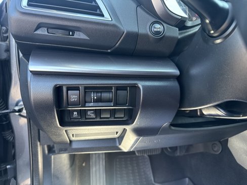 Used 2020 Subaru Impreza 2.0i Limited image 19